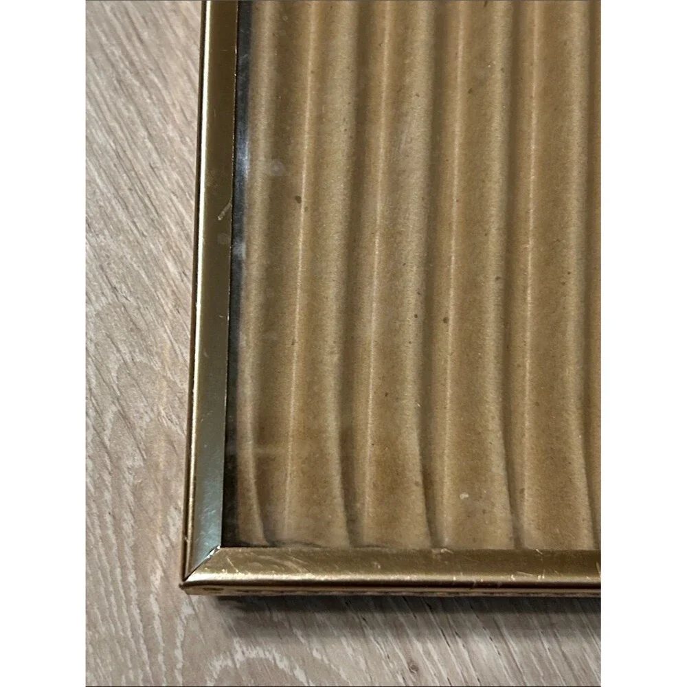 Vintage Gold Toned Decorative Picture Frame - Home Accents 5x7